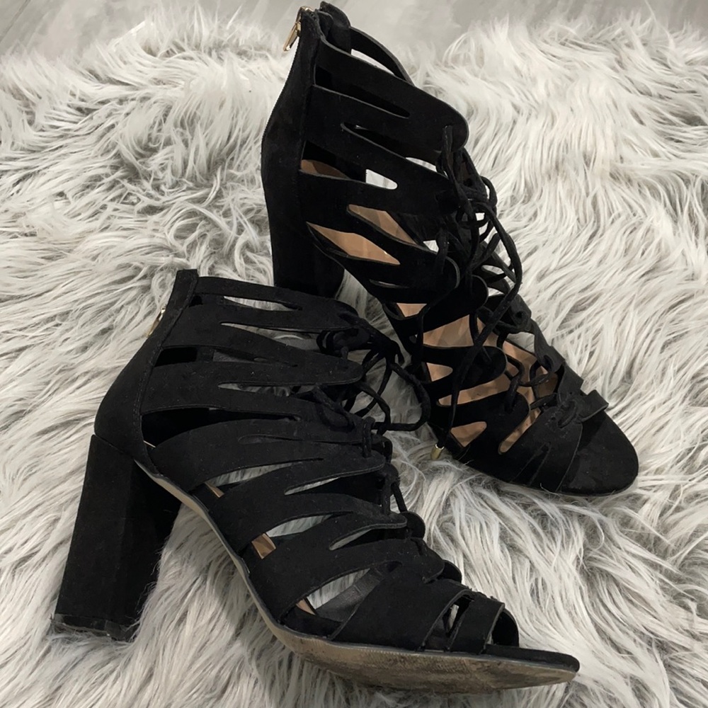 Tie Up Shoes